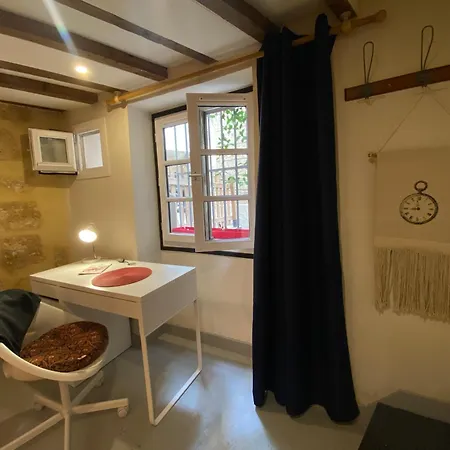 Charmant Studio Ecusson Centre Historique מונפלייה