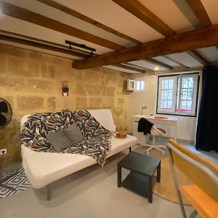 Charmant Studio Ecusson Centre Historique Apartment